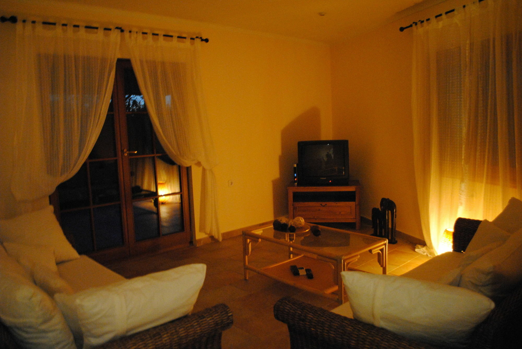 ביניסלם Weingut & Landhotel Can Davero מראה חיצוני תמונה