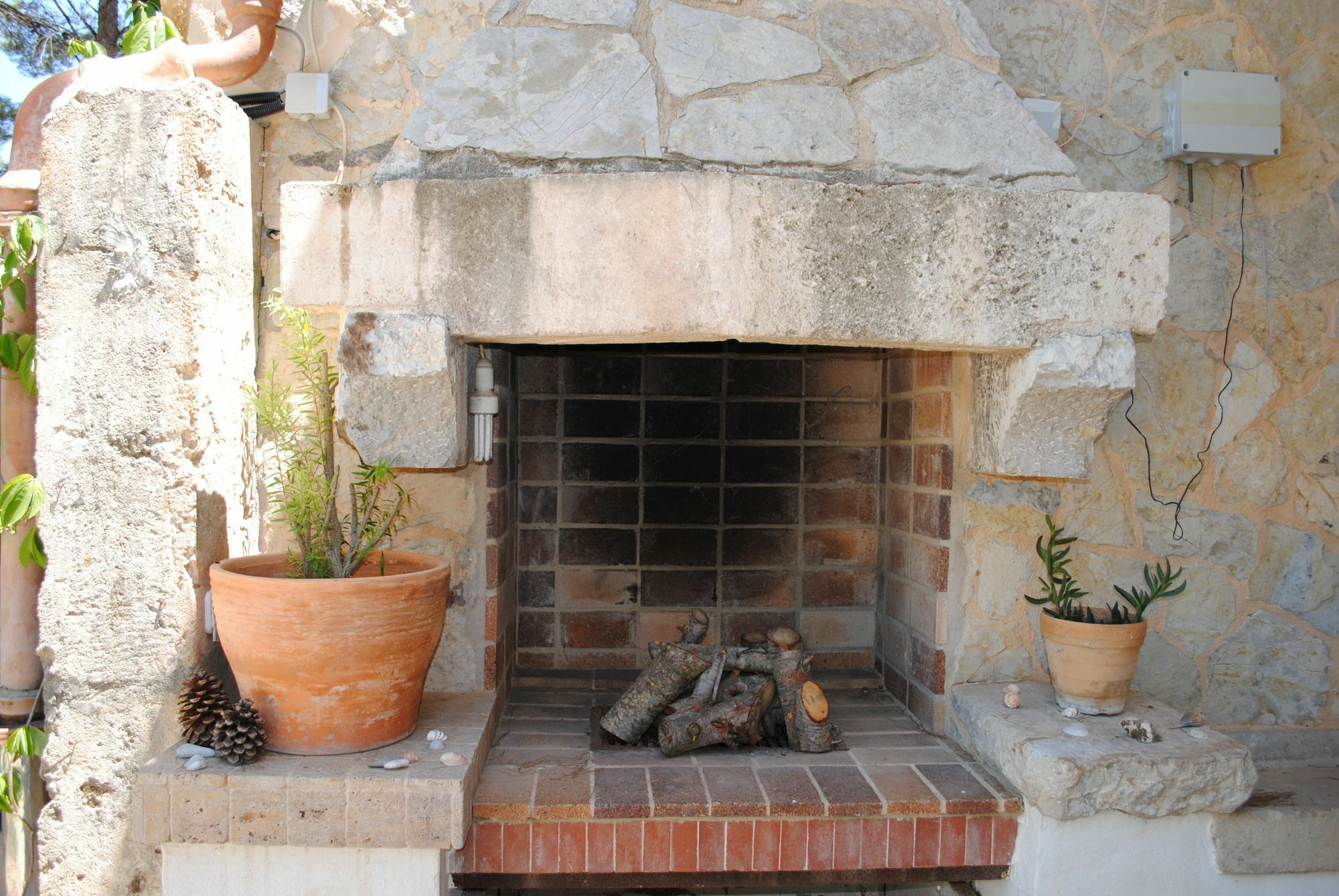 ביניסלם Weingut & Landhotel Can Davero מראה חיצוני תמונה
